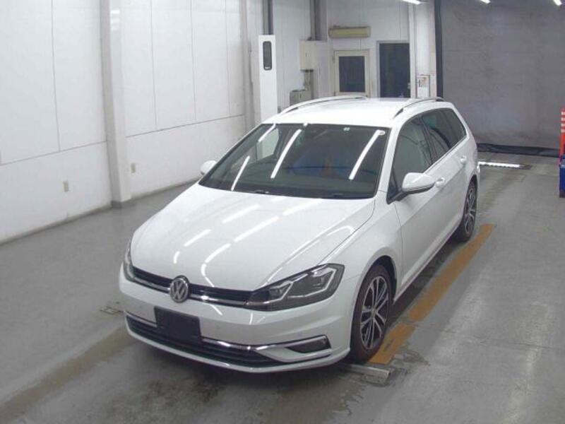 GOLF VARIANT