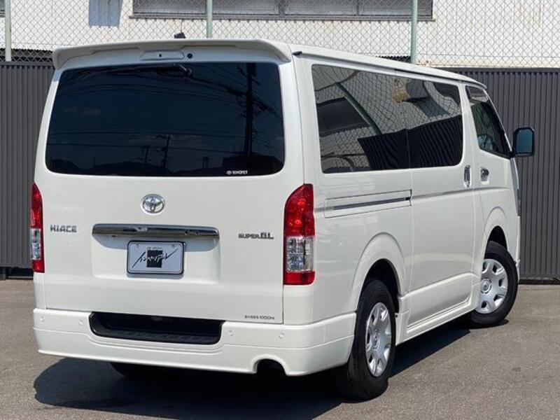 HIACE VAN