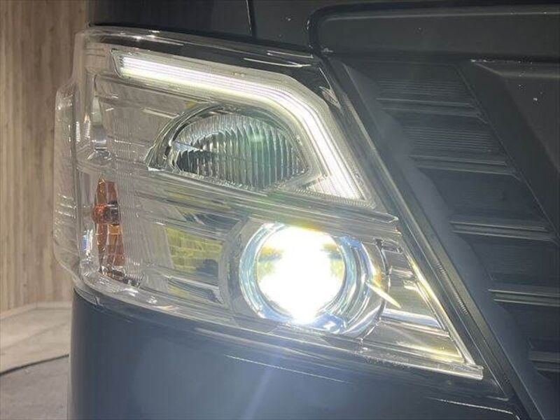 NV350 CARAVAN