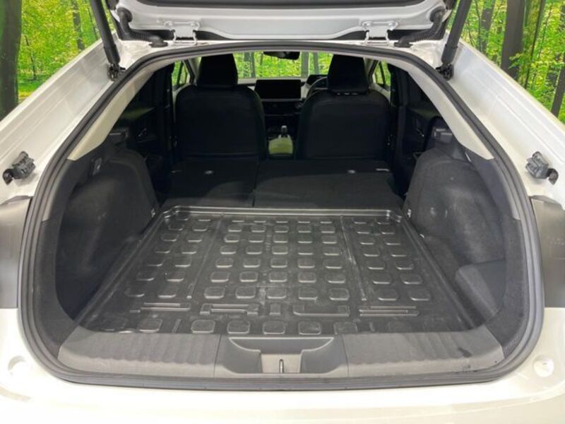 PRIUS PHV