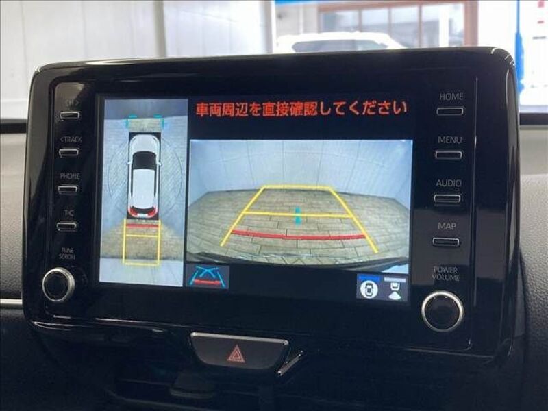 YARIS CROSS