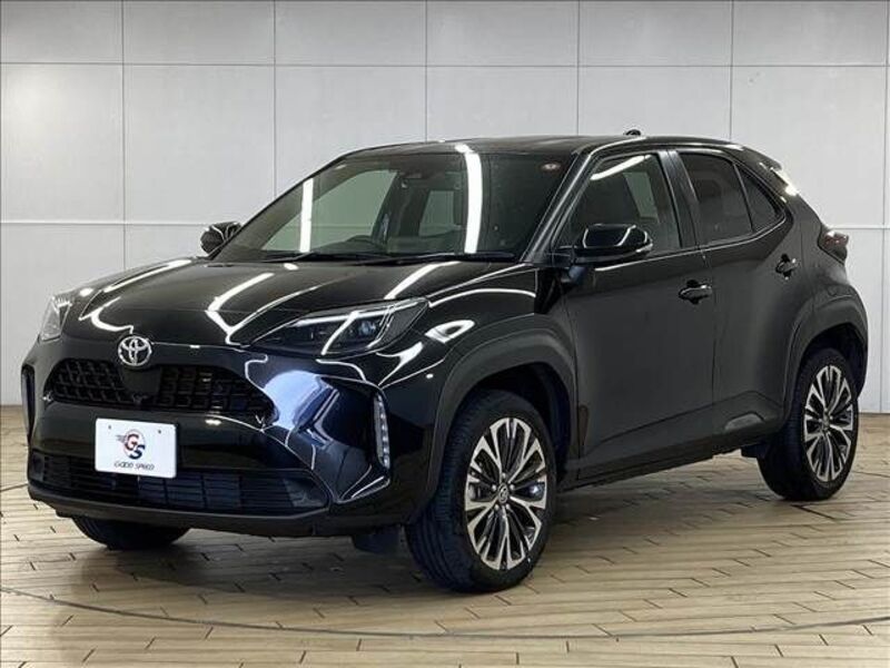 YARIS CROSS
