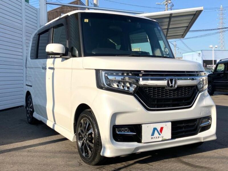 N BOX CUSTOM