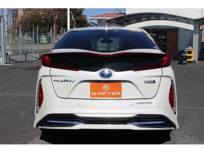 PRIUS PHV