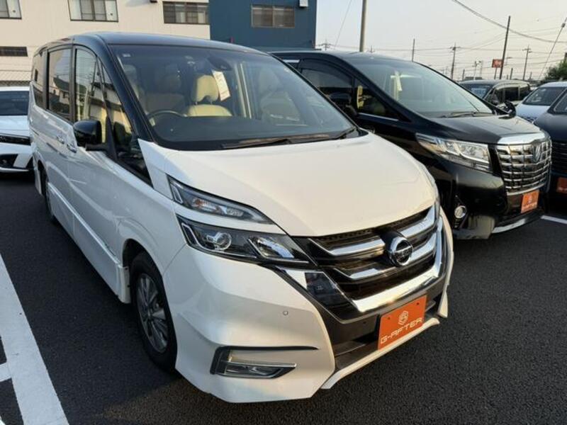 NISSAN SERENA