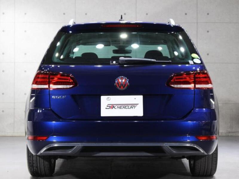 GOLF VARIANT