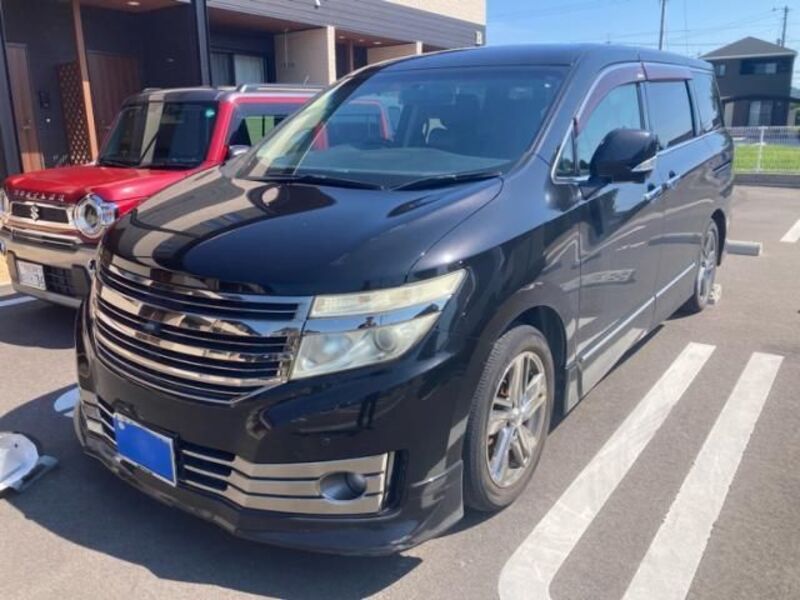 NISSAN ELGRAND