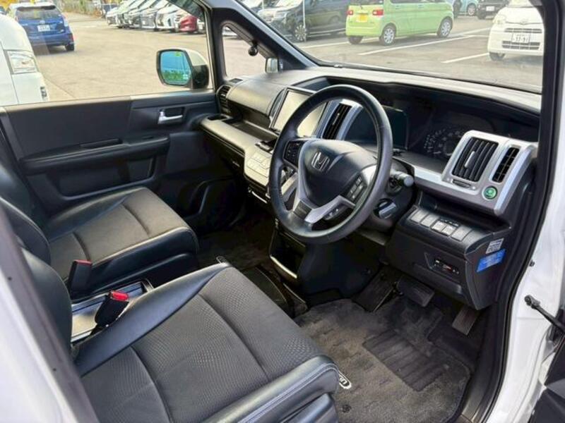 STEPWAGON SPADA