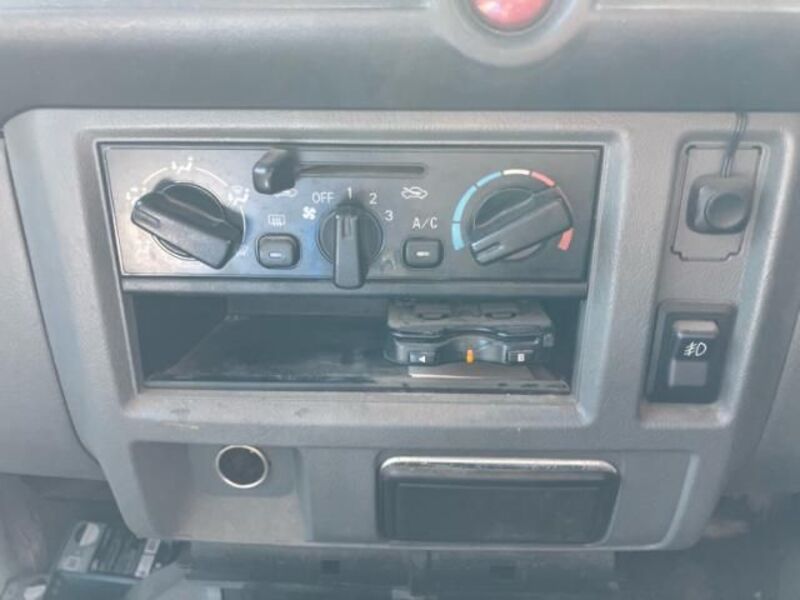 MINICAB VAN