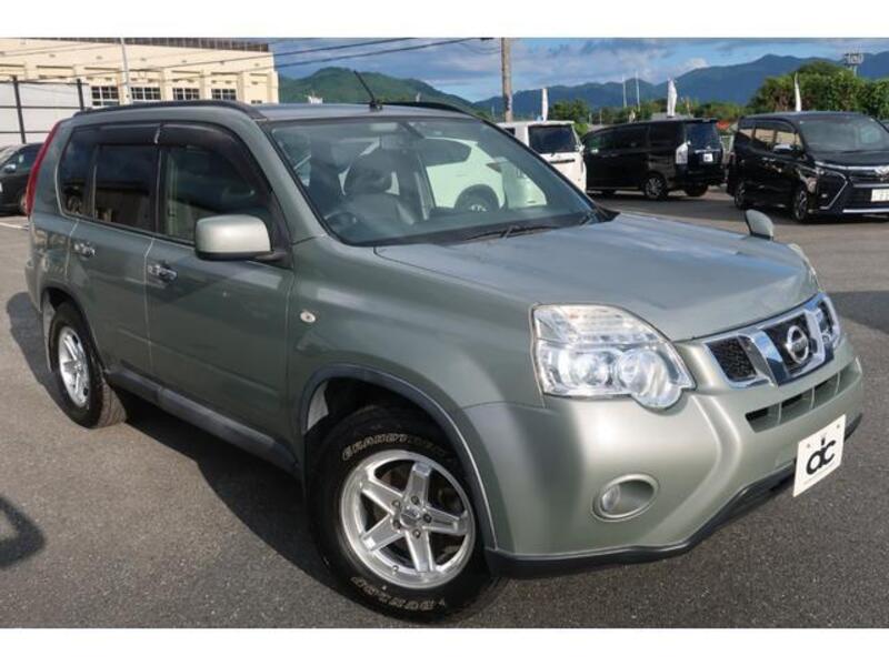 X-TRAIL