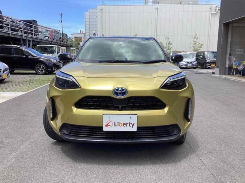 YARIS CROSS