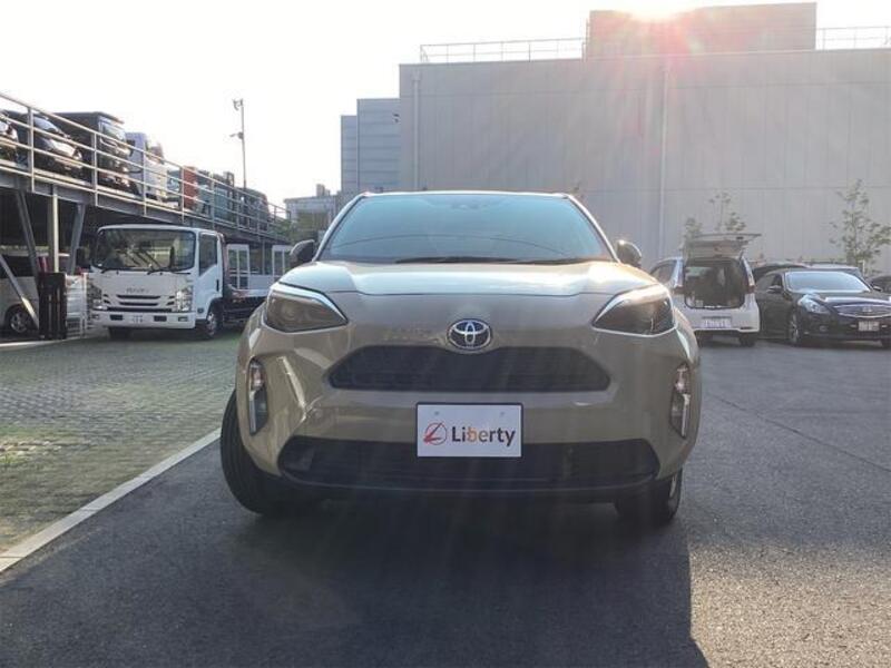 YARIS CROSS