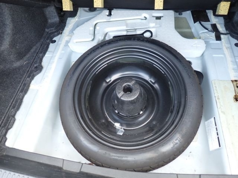 COROLLA AXIO