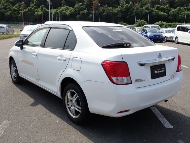 COROLLA AXIO