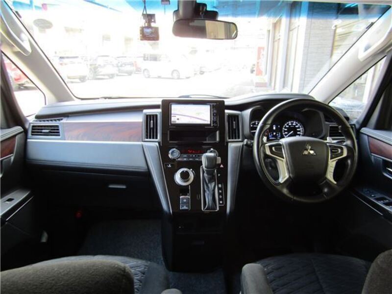 DELICA D5