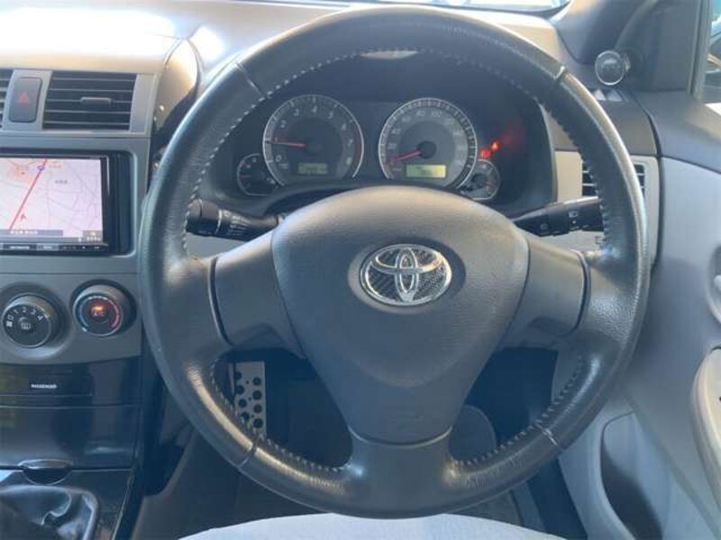 COROLLA AXIO