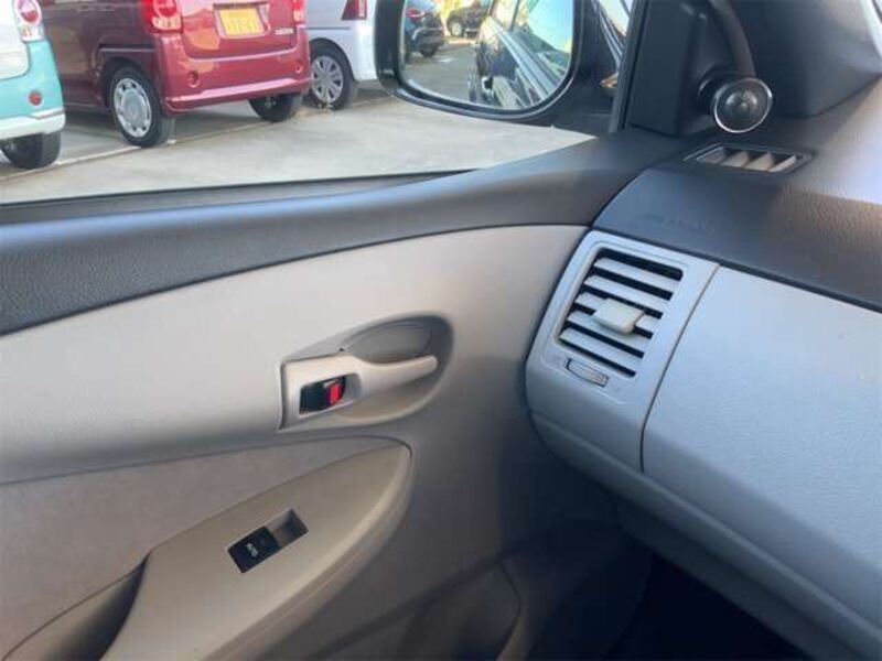 COROLLA AXIO