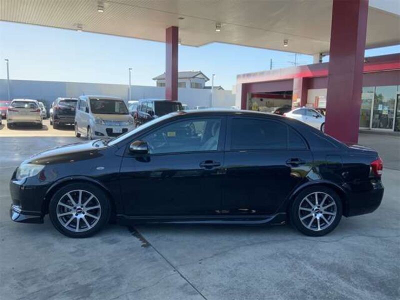 COROLLA AXIO