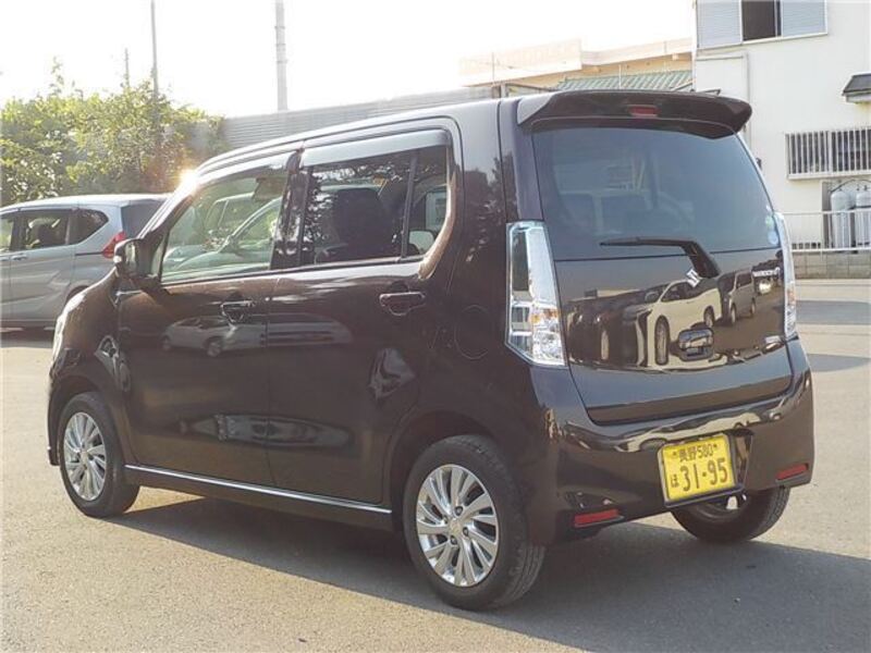 WAGON R