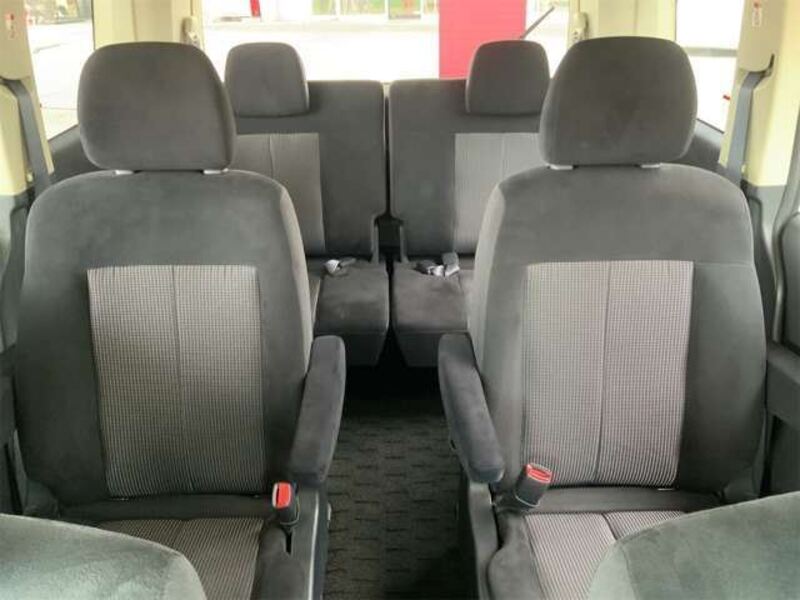 DELICA D5
