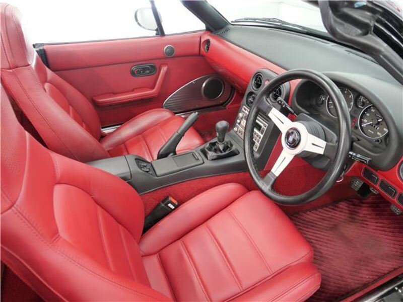 EUNOS ROADSTER