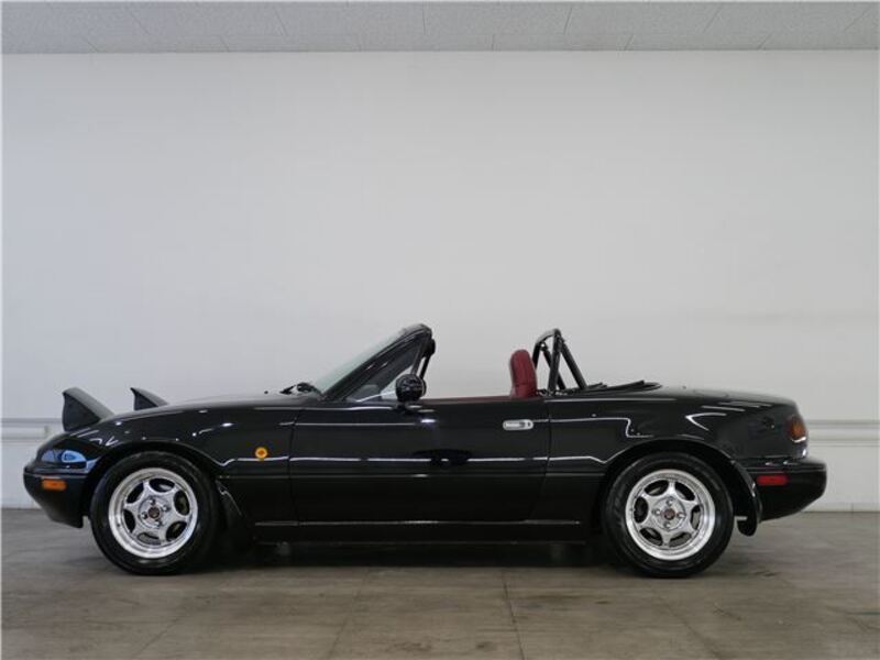 EUNOS ROADSTER