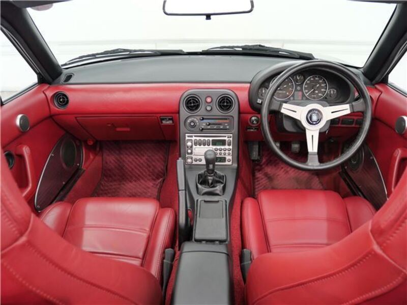 EUNOS ROADSTER