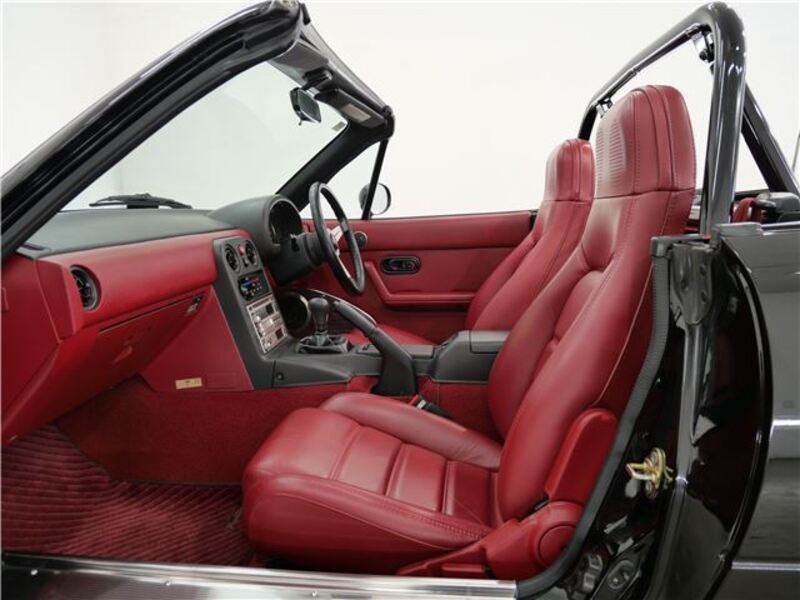 EUNOS ROADSTER