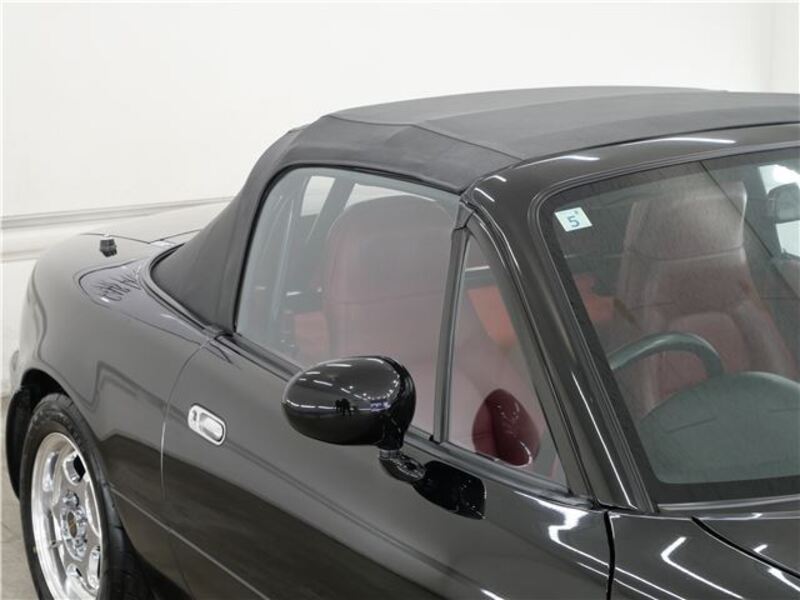 EUNOS ROADSTER