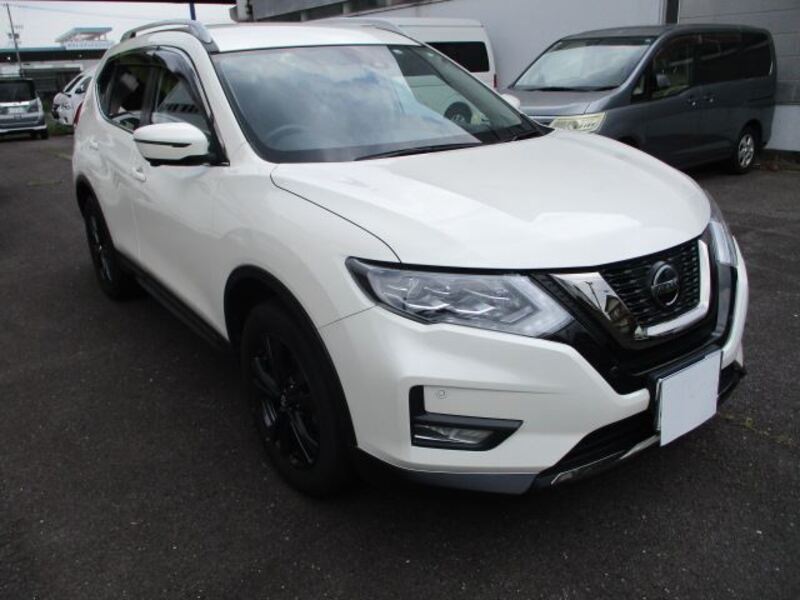X-TRAIL
