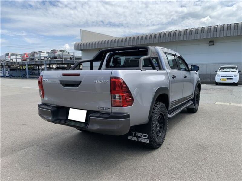 HILUX