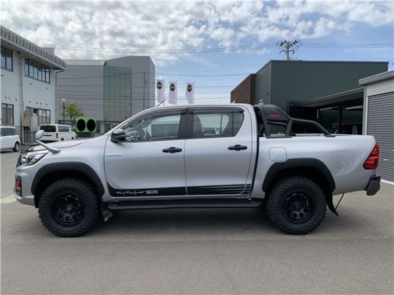 HILUX