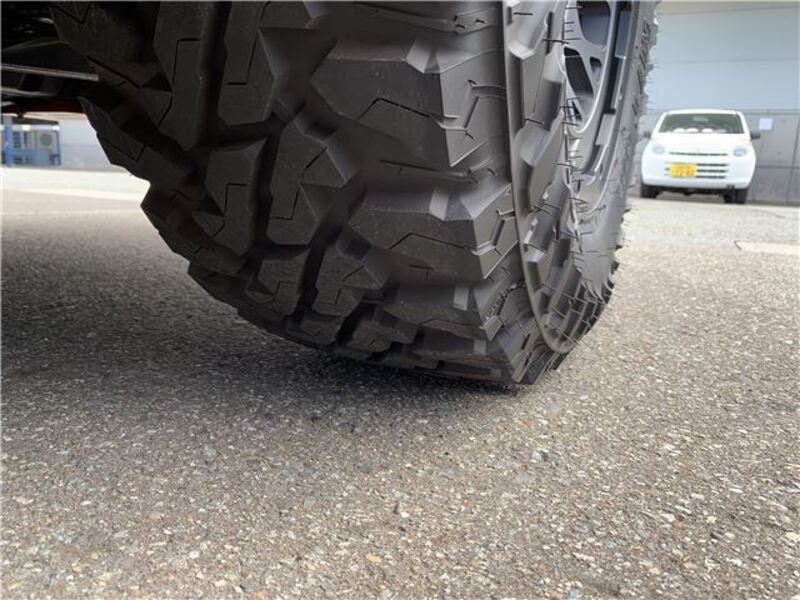 HILUX