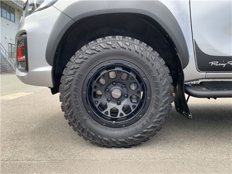 HILUX
