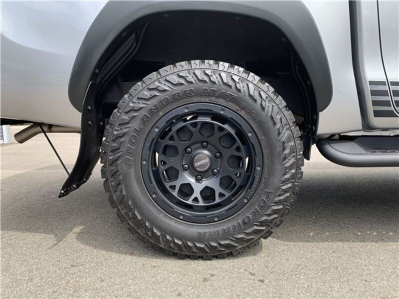 HILUX