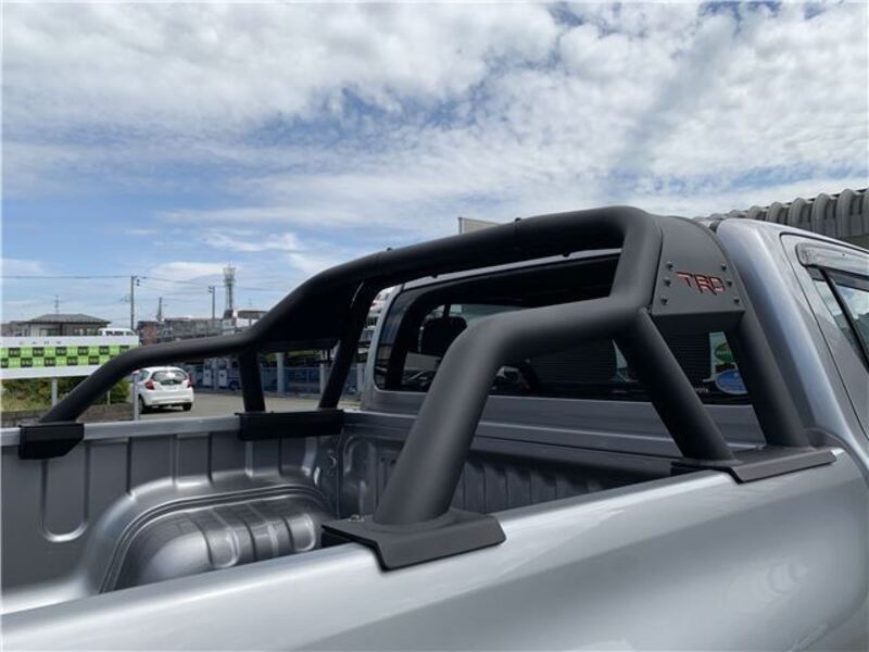HILUX