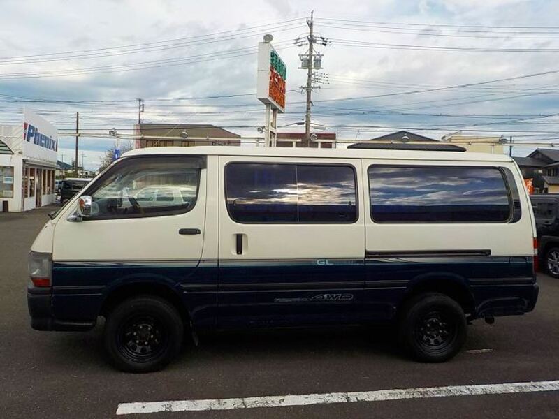 HIACE VAN
