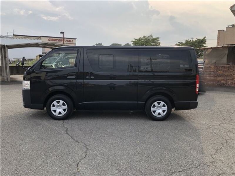HIACE VAN
