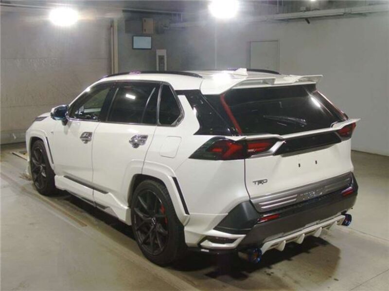 RAV4