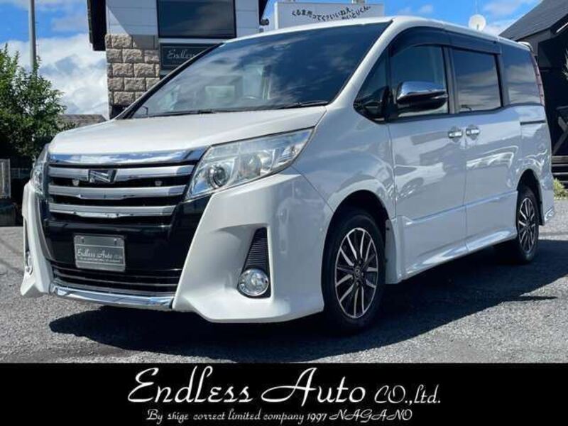 TOYOTA NOAH