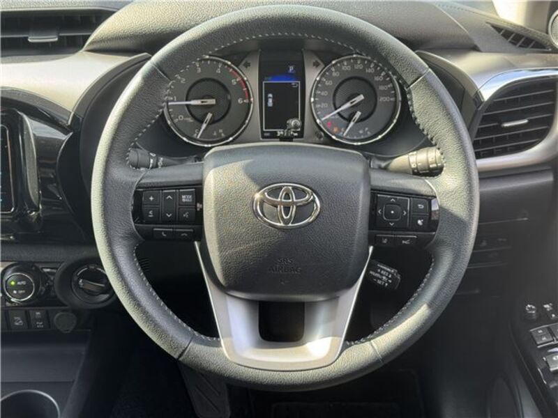 HILUX