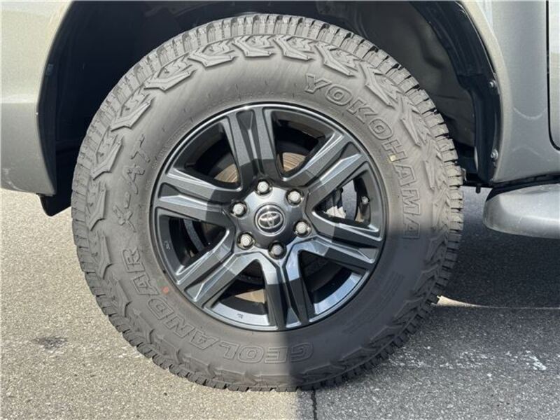 HILUX