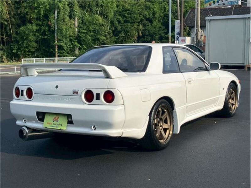SKYLINE