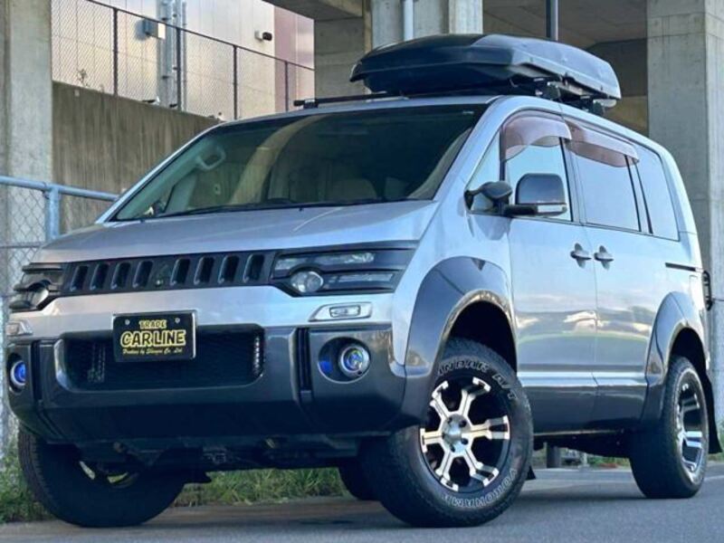 MITSUBISHI DELICA D5