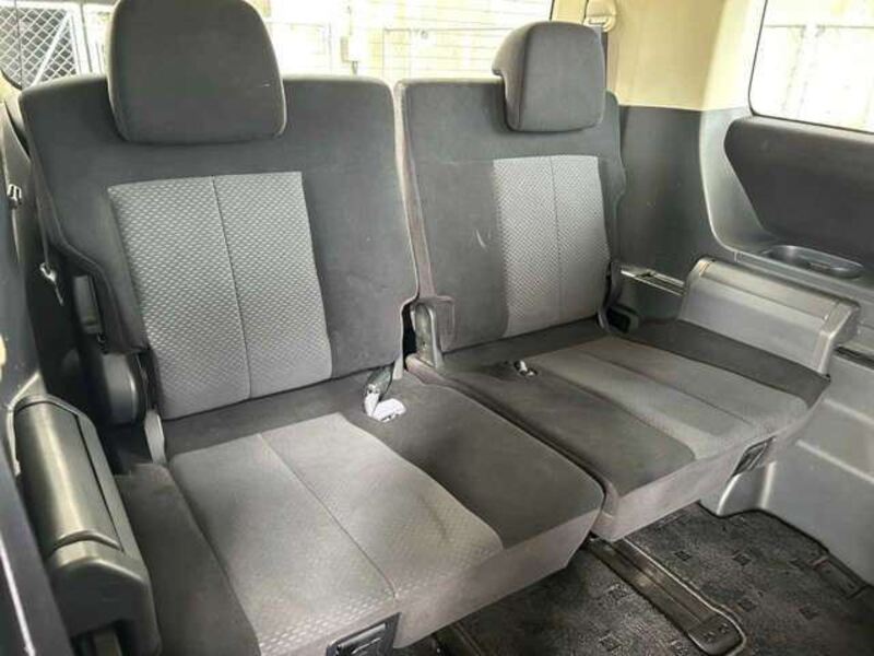 DELICA D5