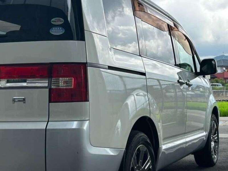 DELICA D5