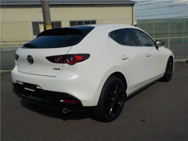 MAZDA3