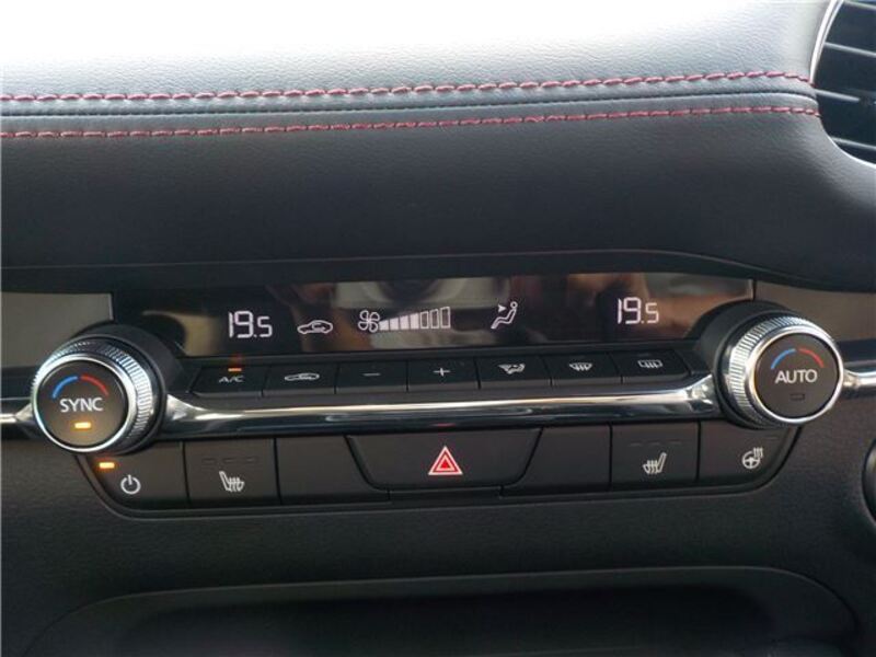 MAZDA3