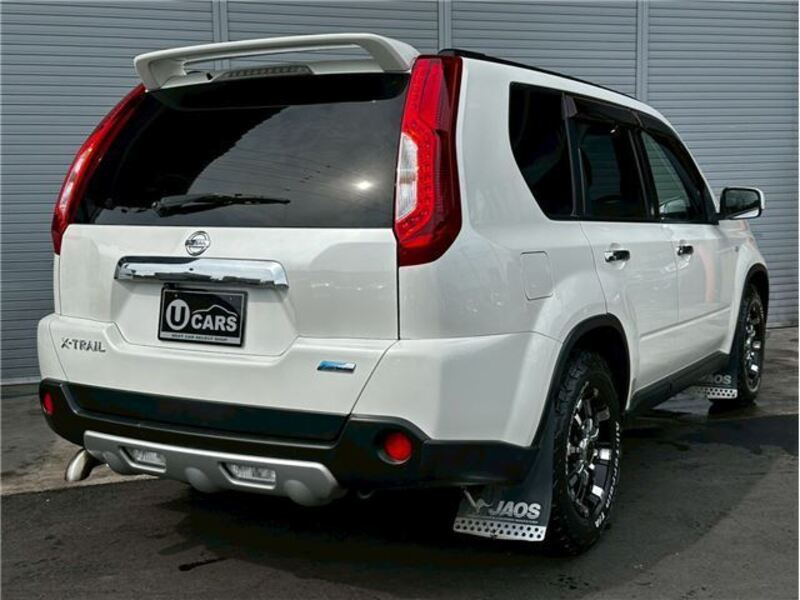X-TRAIL