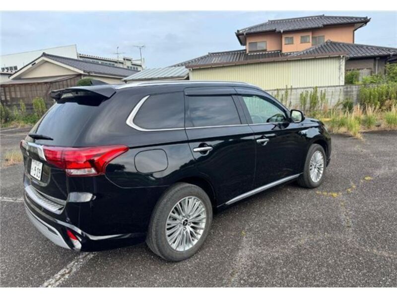 OUTLANDER PHEV